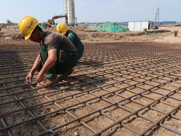 <a href=http://m.6jmc.com/syscolumn/wpxl/index.html target='_blank'>鋼筋網(wǎng)片</a>-案例.jpg